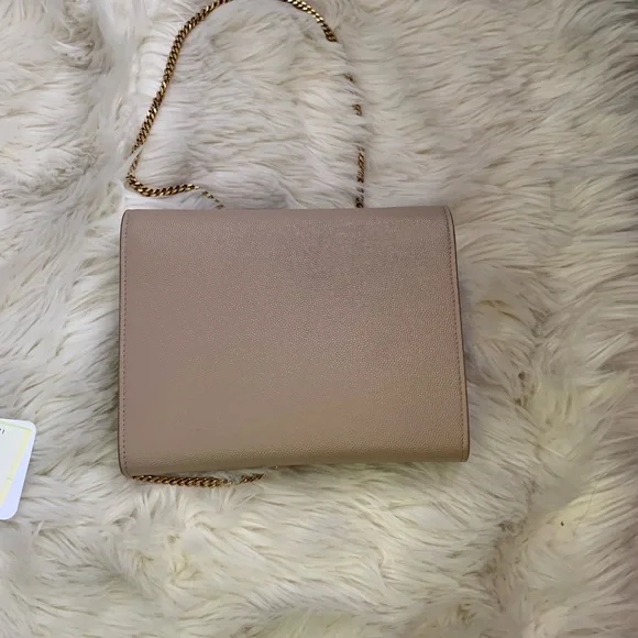 Saint Laurent CASSANDRA MEDIUM CHAIN BAG IN GRAIN DE POUDRE EMBOSSED LEATHER - Picture 11 of 13